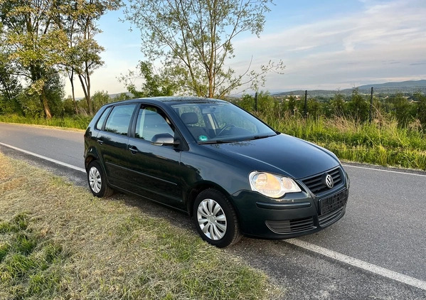 Volkswagen Polo cena 14700 przebieg: 151000, rok produkcji 2009 z Wadowice małe 154